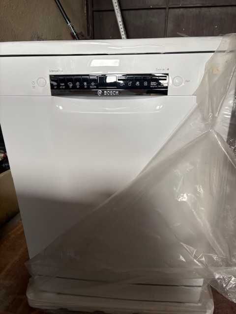 Нова съдомялна Bosch SMS4EVW08E с автоматично отваряне на вратата