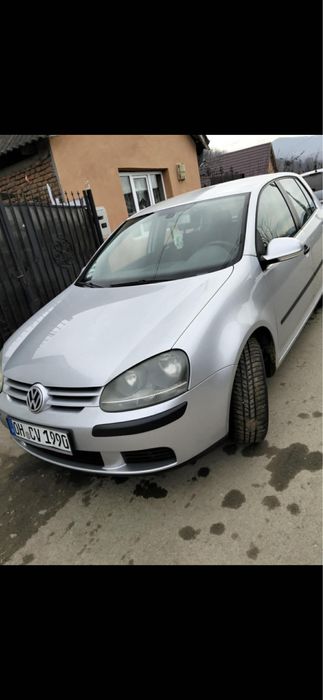 Vand Golf 5 in stare buna