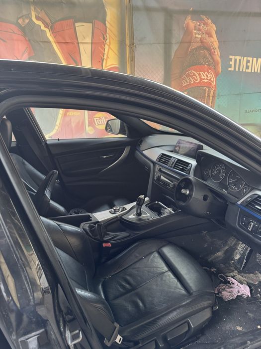 Dezmembrez bmw f30 jante m interior piele plafon negru