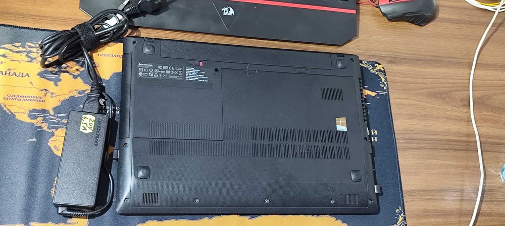 Laptop i5 8 GB DDR3 placa video dedicata 2 GB