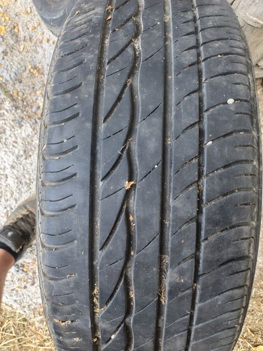 Anvelope 215/50R 17