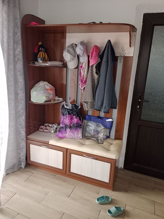 Продаю прихожая в