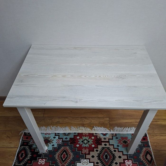 Стол обеденный,размер 90×60