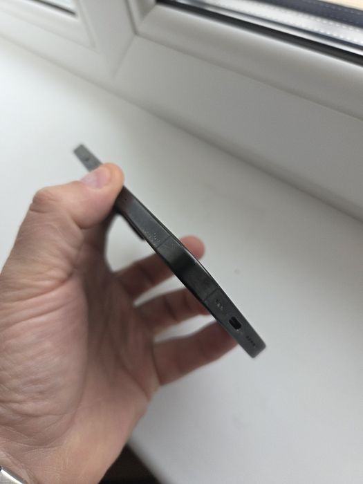 Carcasa display baterie camera mijloc iphone 16 pro