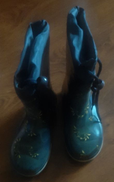 Детские резиновые сапоги