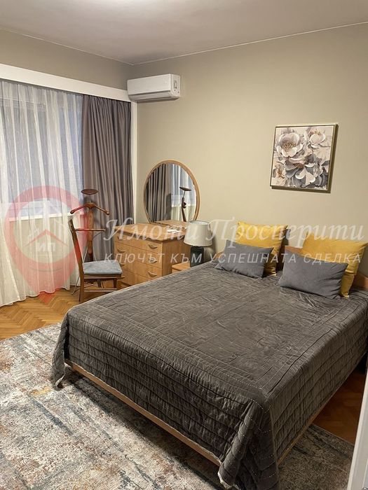 Дава се под наем Двустаен апартамент в София, Център - 80 кв.м за 1200 € - Снимка #2