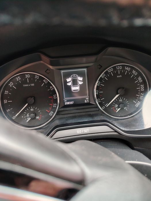 SKODA Octavia 3 1.6 TDI DSG