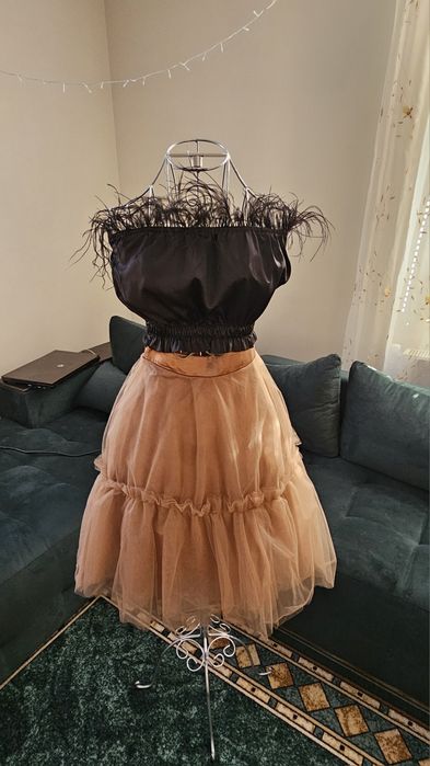 Пола от тюл в два цвята