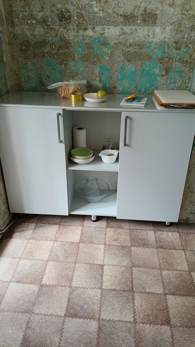 Продам кухню срочно