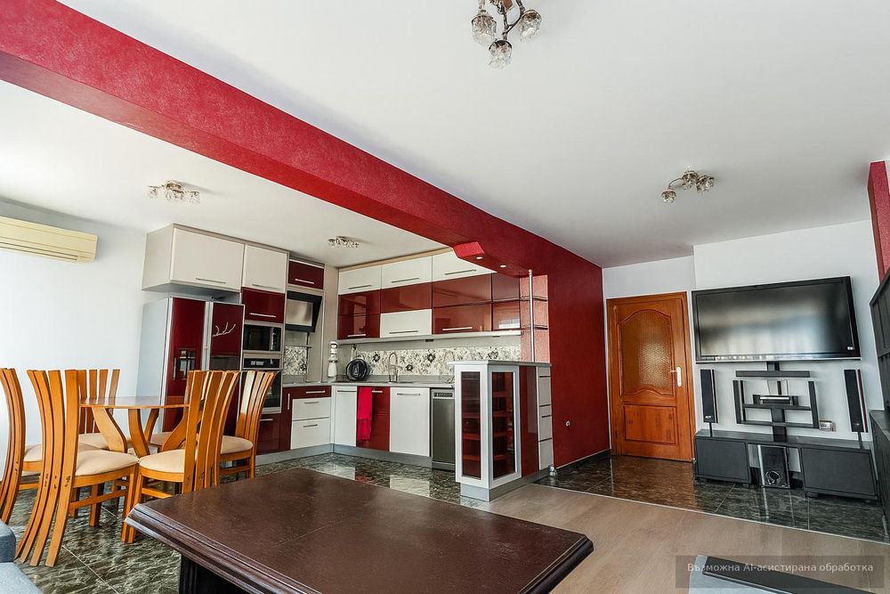 Дава се под наем Тристаен апартамент в Пловдив, Каменица 1 - 122 кв.м за 612 € - Снимка #1