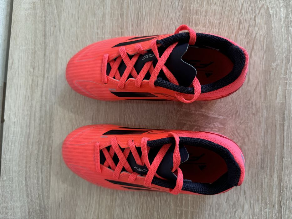 Бутсы adidas 31.5 размер