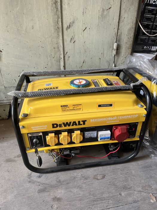 Бензиновый генератор DeWalt