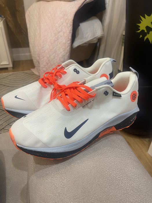 Продам кроссовки Nike goretex 45