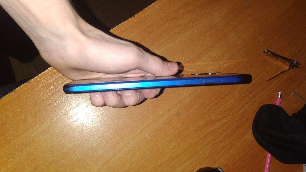 Продам срочно рабочий тока экран