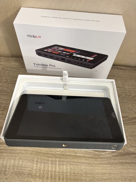 YoloLiv YoloBox Pro All-in-One Multi-Cam Live Streaming System