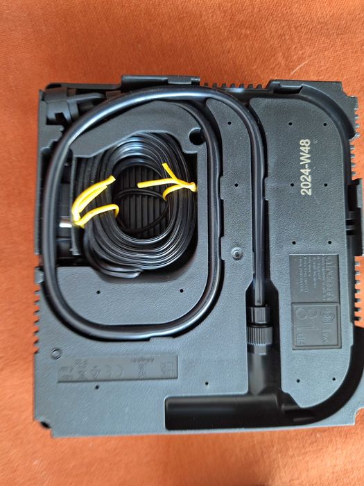 Compresor auto cu kit de depanare provizorie pneuri (nou)