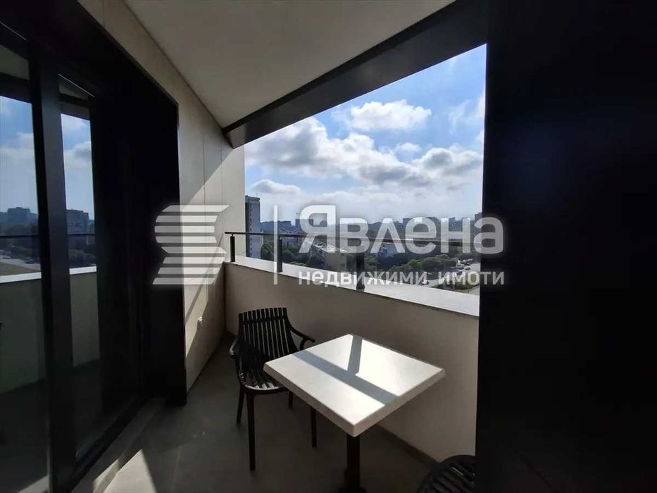 Дава се под наем Двустаен апартамент в София, Център - 68 кв.м за 870 € - Снимка #3