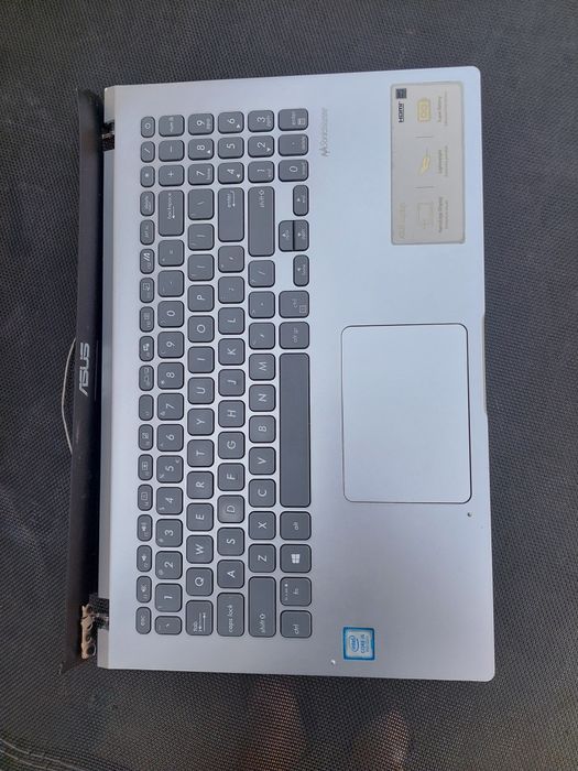 Dezmembrez Laptop Asus X509F