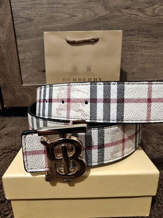 Curea Burberry 110 cm noua