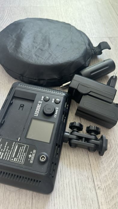Продам Видеосвет godox