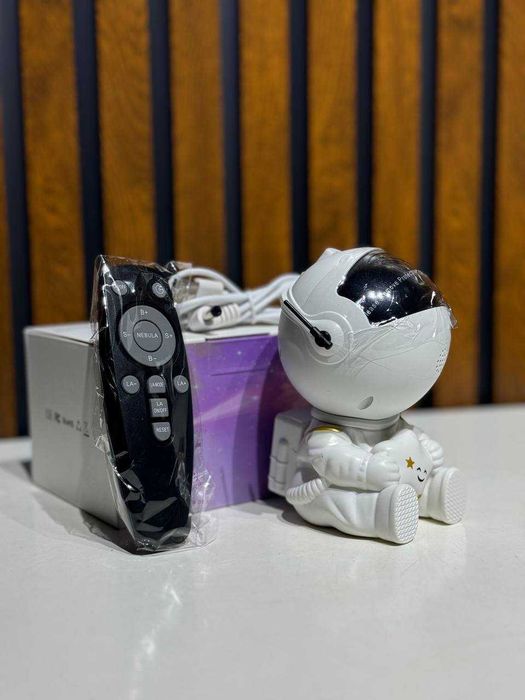 Лазерный проектор звездное небо, ночник космонавт, ночное небо