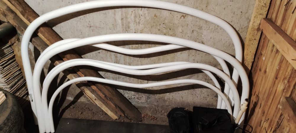 Двухспальная кровать