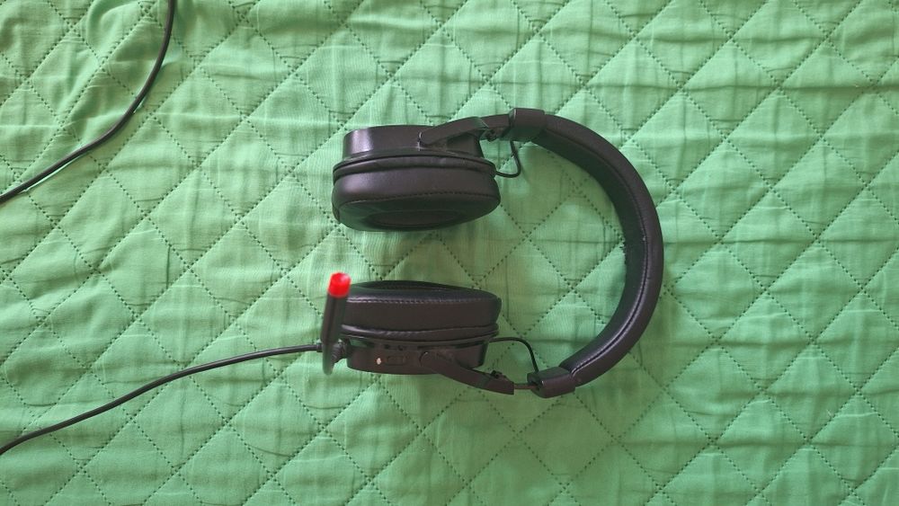 Геймърски слушалки с микрофон Genesis Radon 710