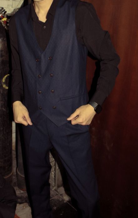 продается костюм тройка