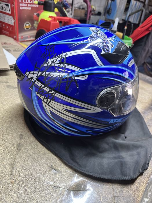 Продам шлем для мото