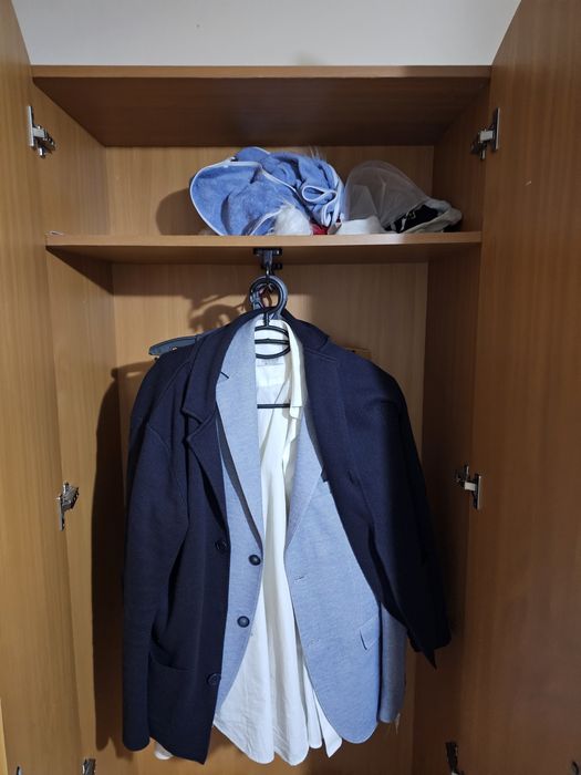 Продаётся шкаф  платяной