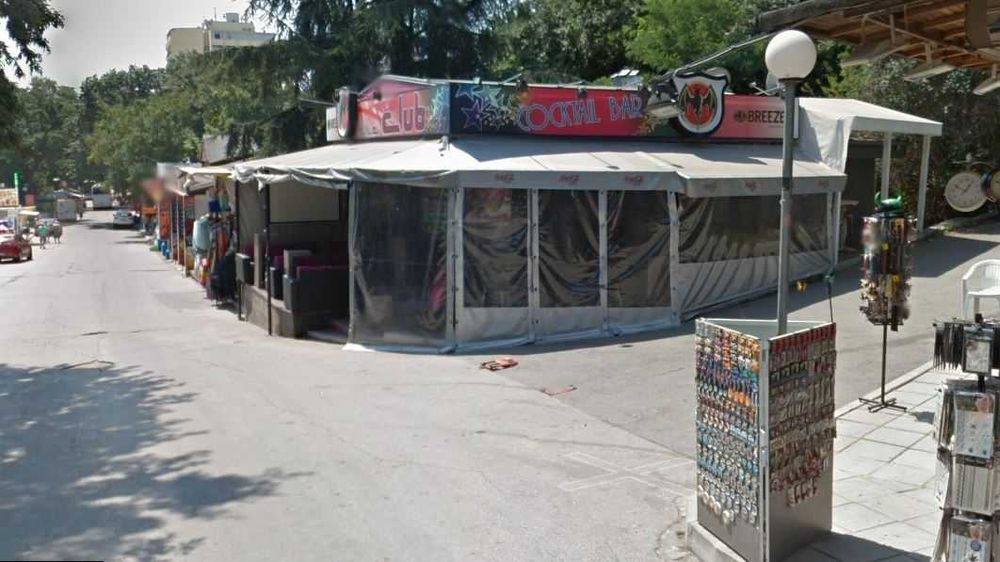 Продава се Магазин в к.к. Златни пясъци - 38 кв.м за 2764 €/кв.м - Снимка #1