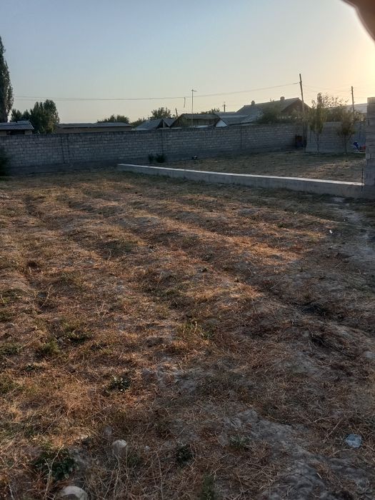 Участок сотилади 8 соток