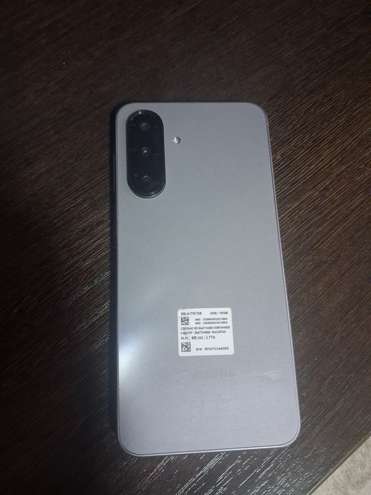 Продам смартфон Самсунг А 17,
