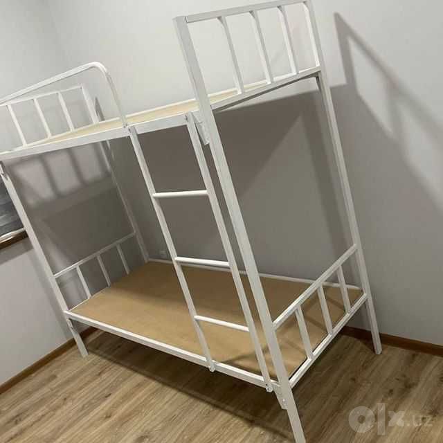 .
Металлический Кровать Двухэтажный или Двухъярусная и для Клиники

С