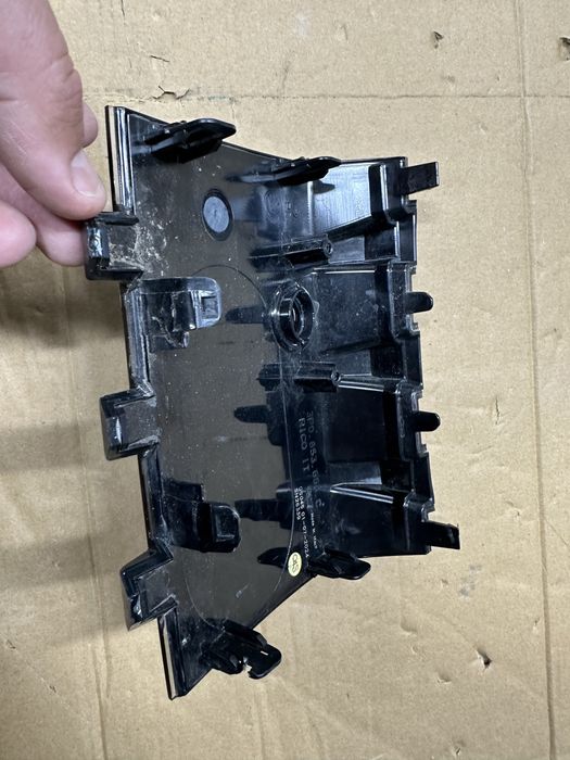 Capac radar distronic skoda superb 4.cod:3p0853655.c.