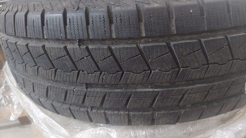 Резина зимняя липучка