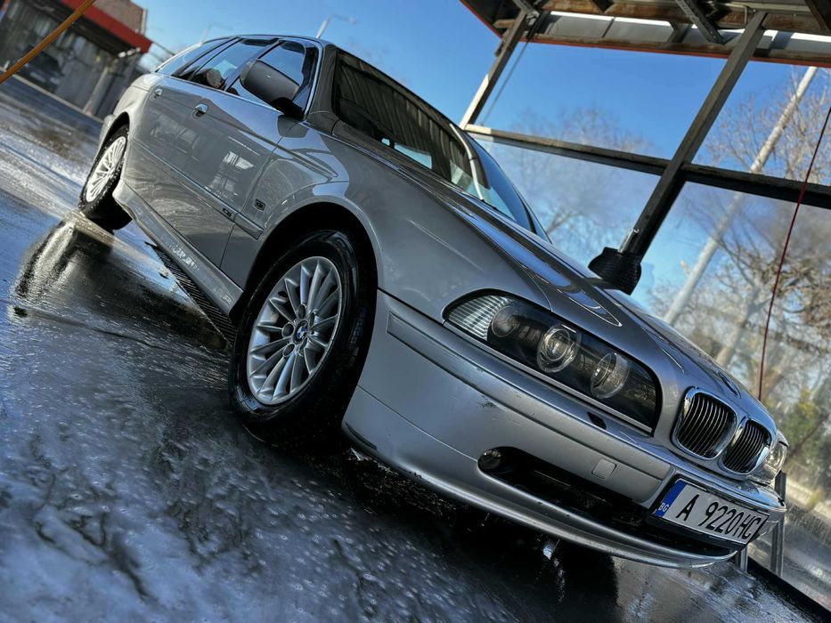 BMW 520I Комби 2002г