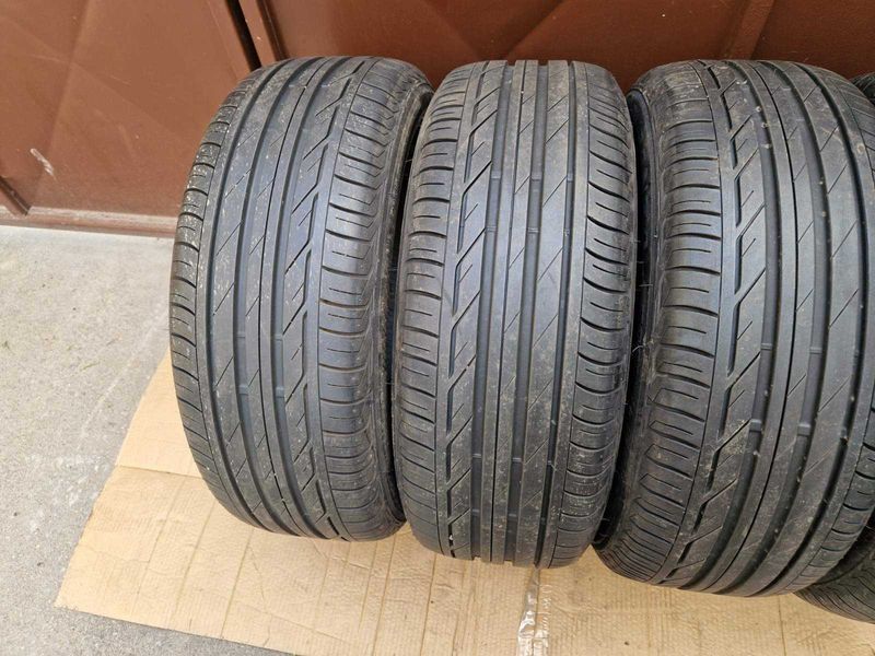 4 Bridgestone R18 225/50
летни гуми Runflat 
DOT4118