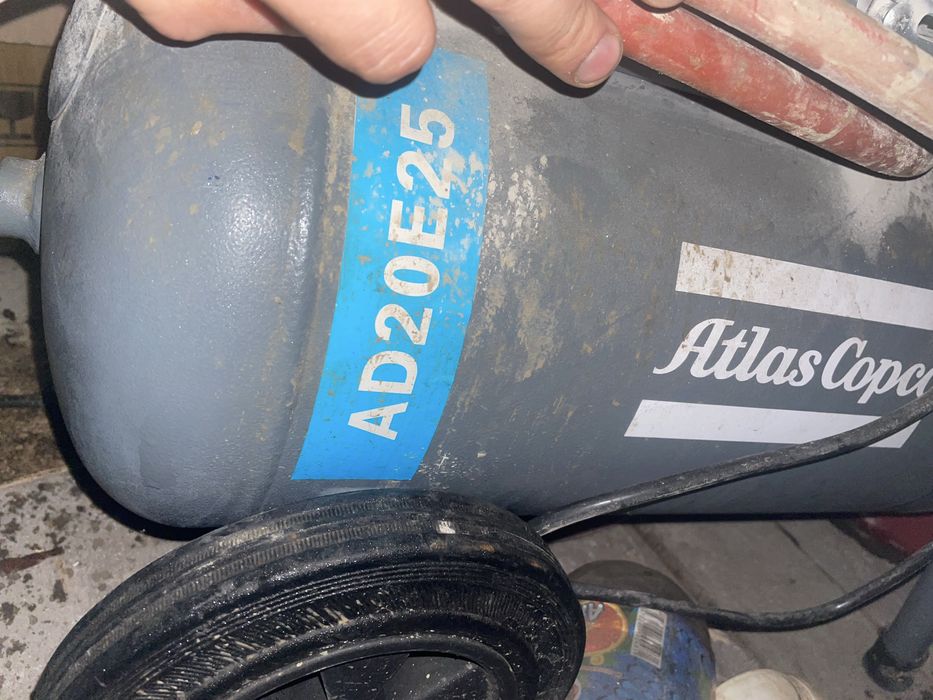 Продам компрессор почти новый