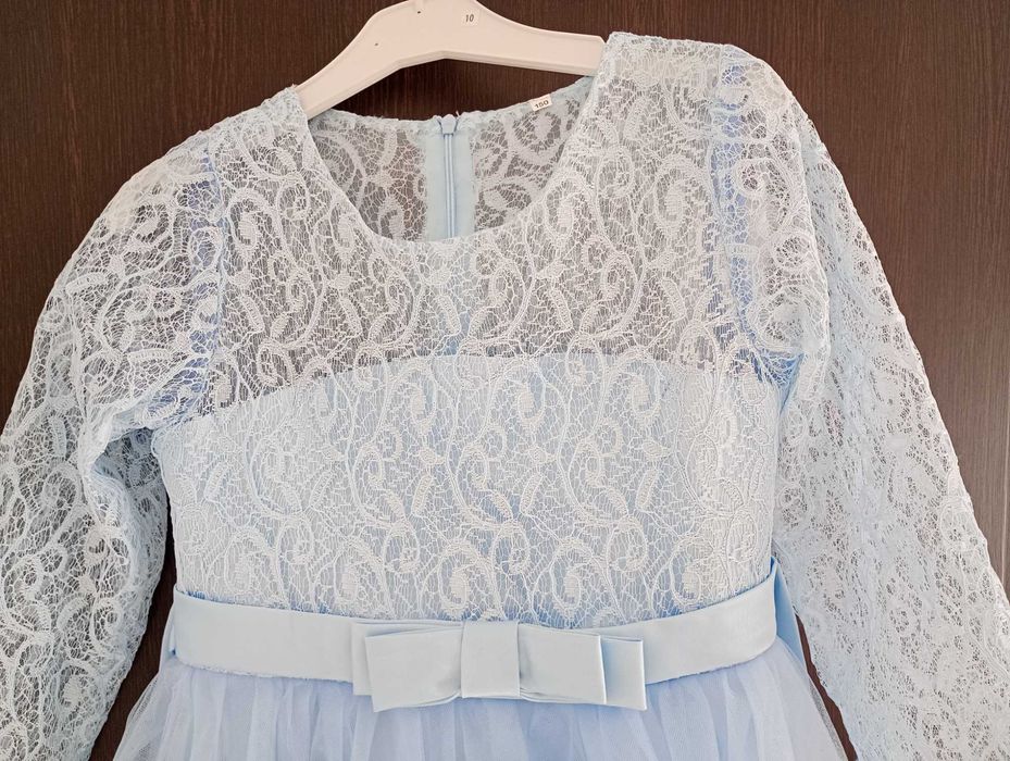 Rochita marimea 150, pentru 10-11 ani