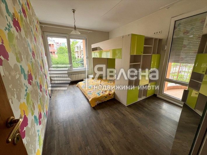 Дава се под наем Четиристаен апартамент в София, Студентски град - 200 кв.м за 1100 € - Снимка #8