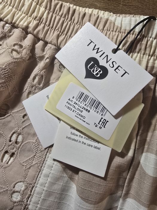 Карго панталон Twinset ,с детайли от дантела ,копчета бижу,размер М,но