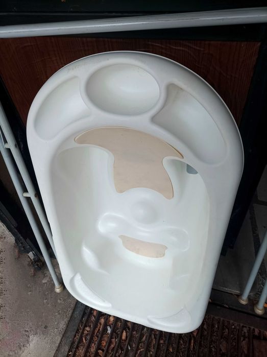 Вана за къпане със стойка