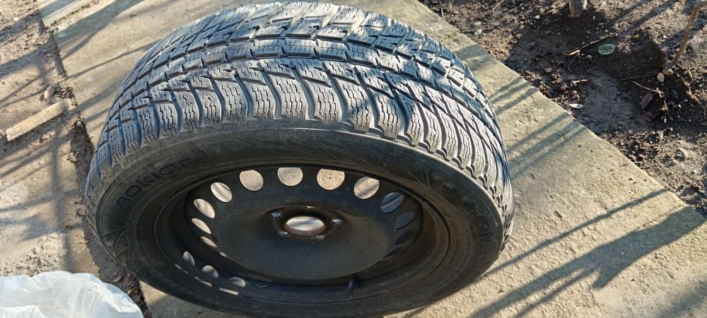 Vând  set de roți de iarnă pentru FORD KUGA