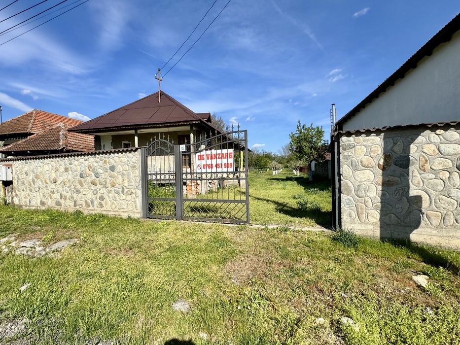 De vânzare casă Stănești-Alexeni casa+teren 6150mp