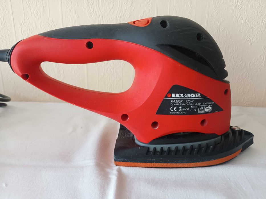 Виброшлайф Black&Decker KA250K 170W75