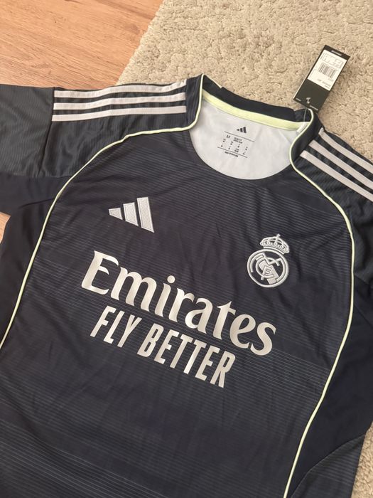 Tricou real madrid