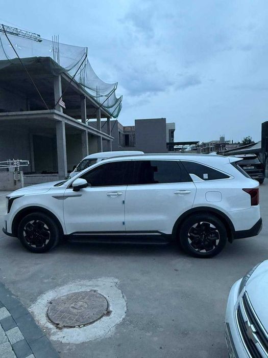 Kia Sorento 2024г! Белый! 22.000 км! Чистая краска! 2.5 АТ! 7 Местный!