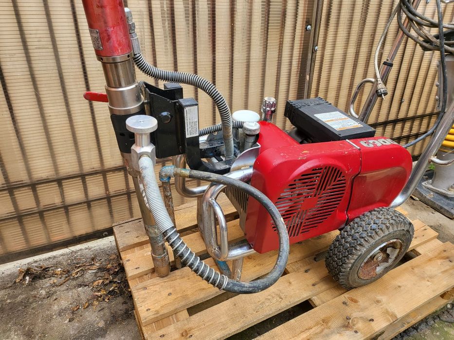 Pompa de gletuit , zugrăvit mixta Titan 6900 DI Plus