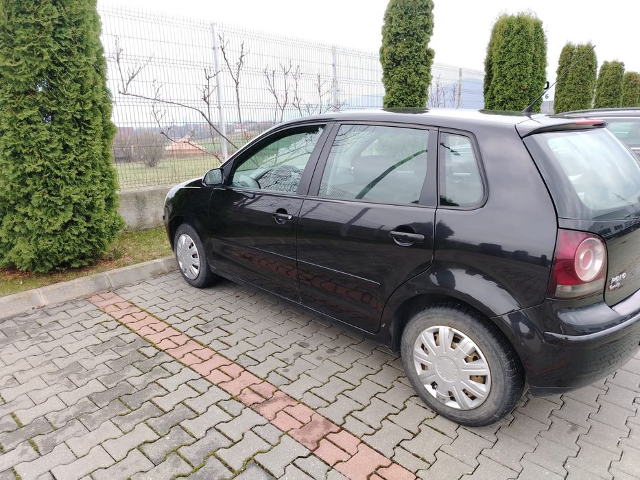 Vand VW Polo an 2007 benzina 1.2, intretinuta, fara rugina.